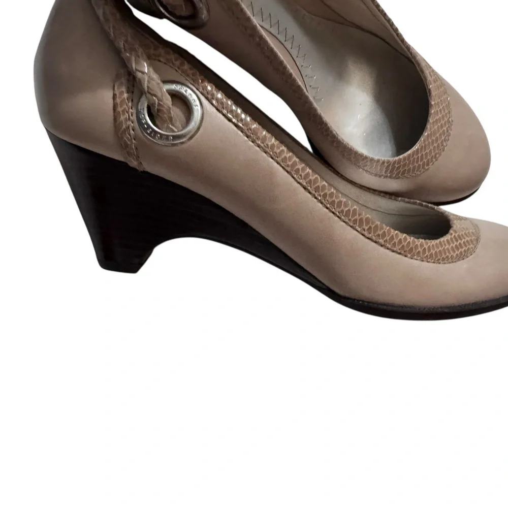 Sperry questions leave